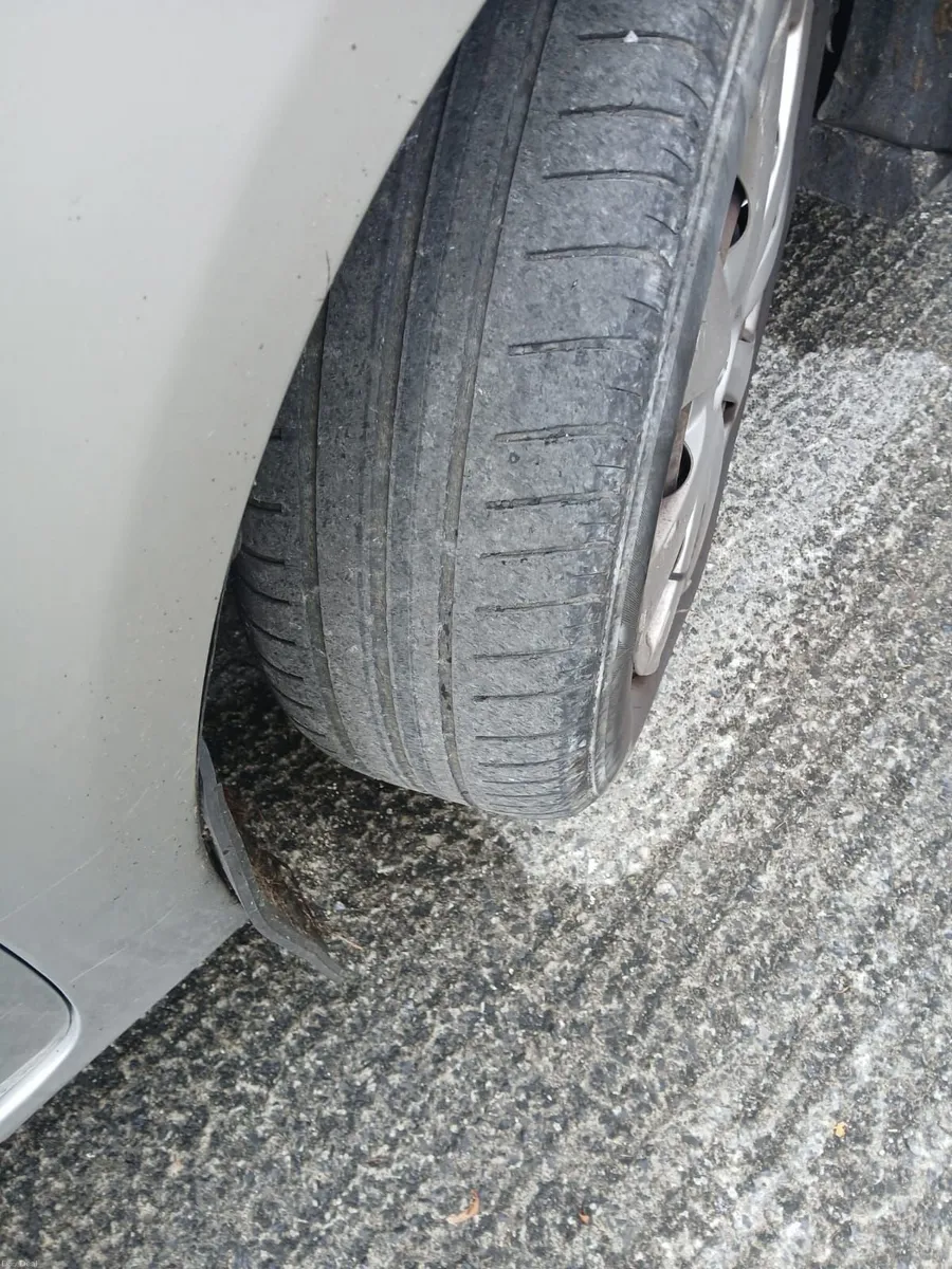 Toyota Corolla 2008 - Image 3