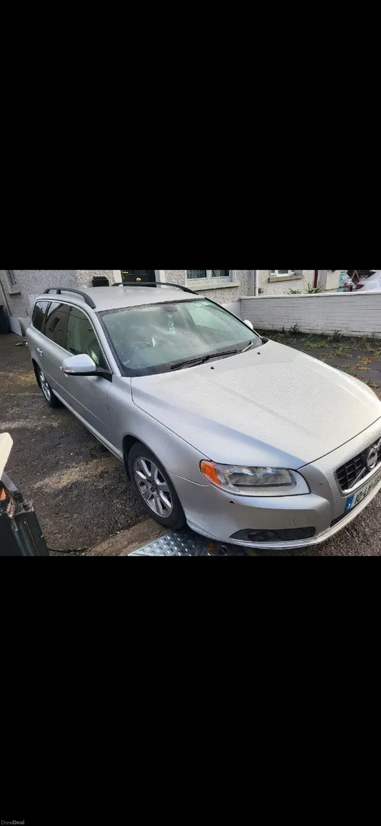Volvo V70 2010 - Image 6
