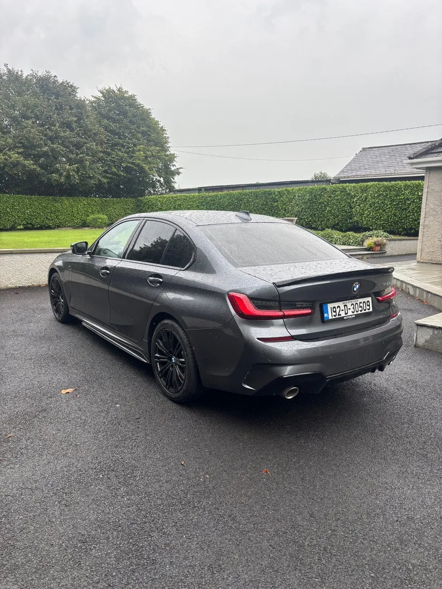 BMW 330e M-Sport - Image 2