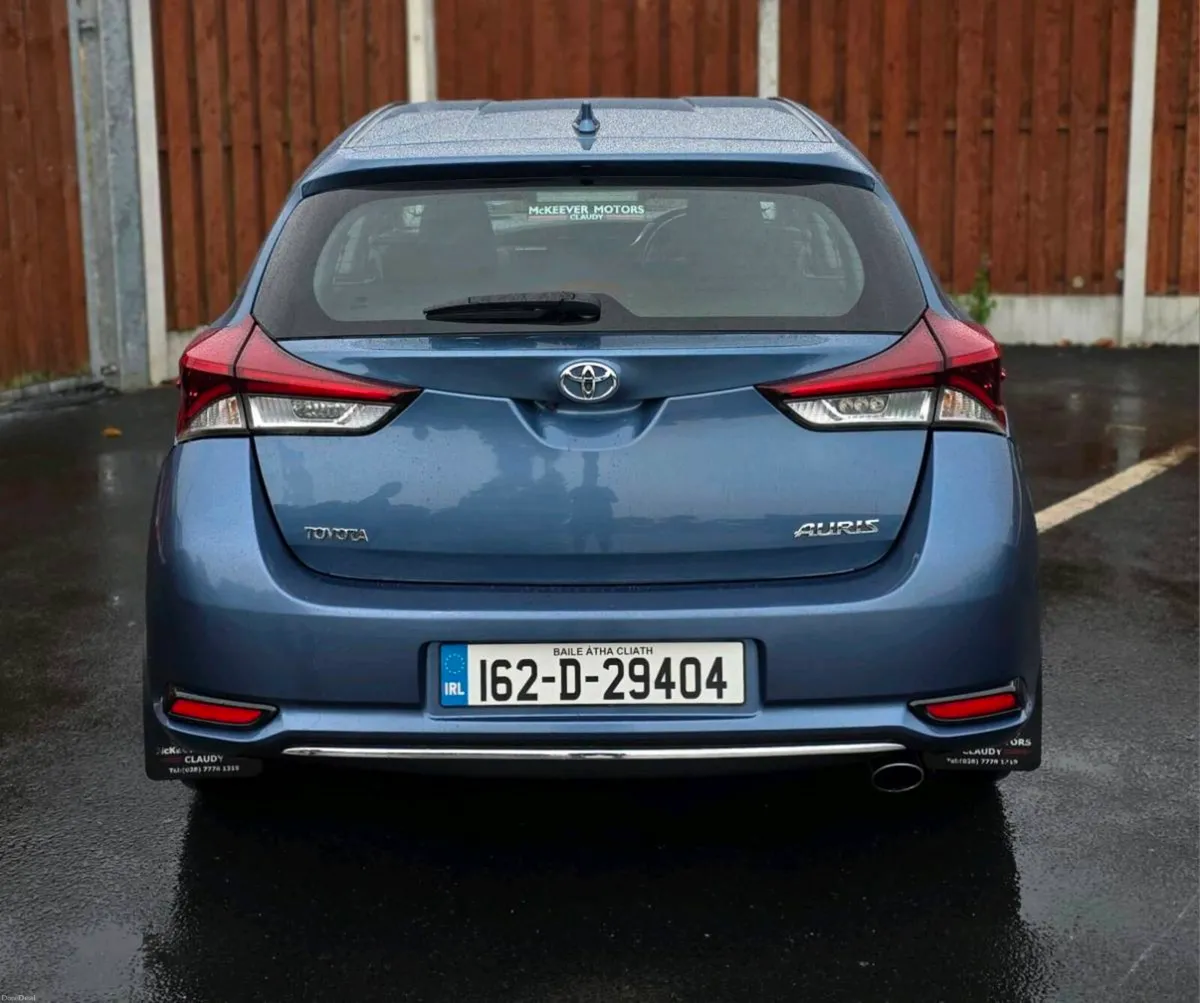 TOYOTA AURIS - Image 4