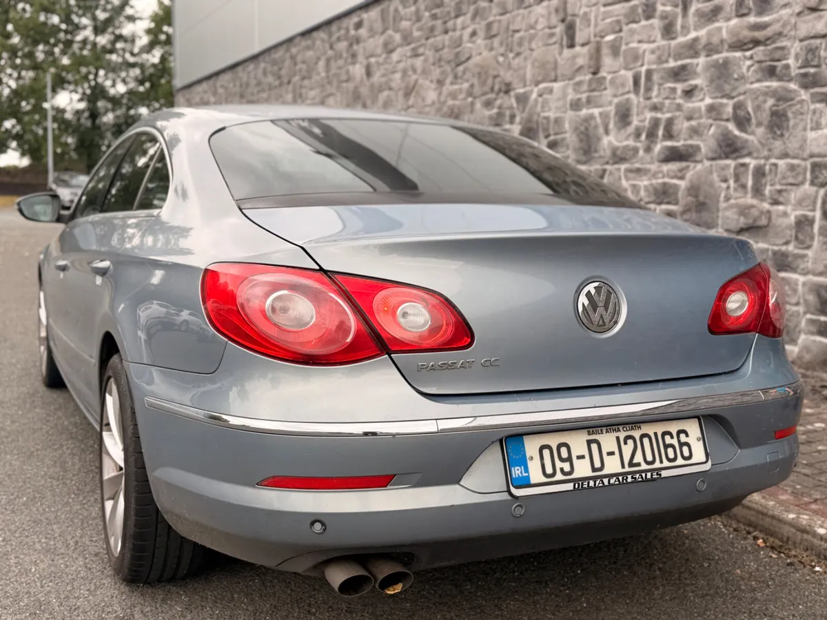 Volkswagen Passat 2009 - Image 5