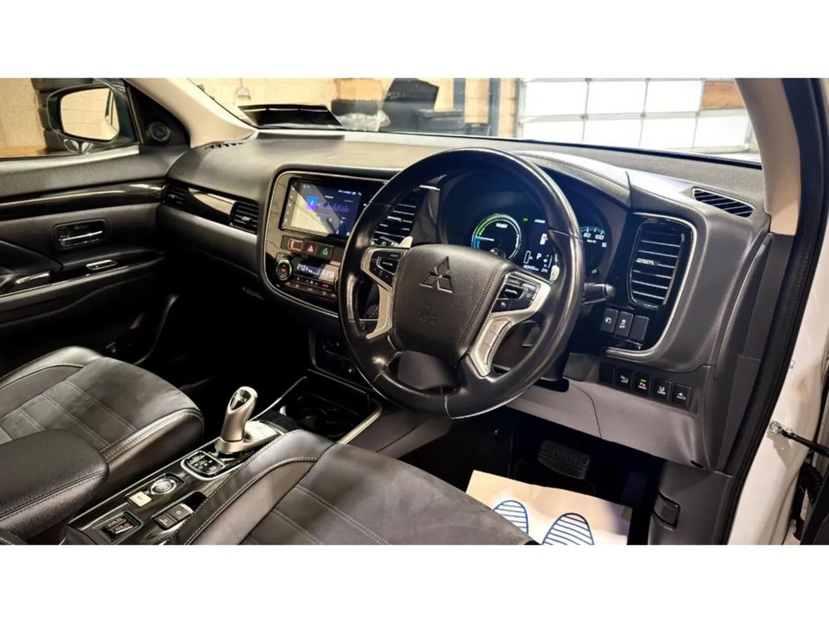 Mitsubishi Outlander G Limited Edition - Image 3