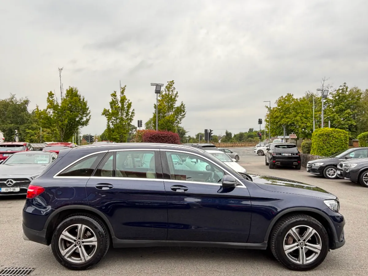 Mercedes-Benz GLC GLC220 D 4MATIC AUTO *LOW KMS & - Image 4