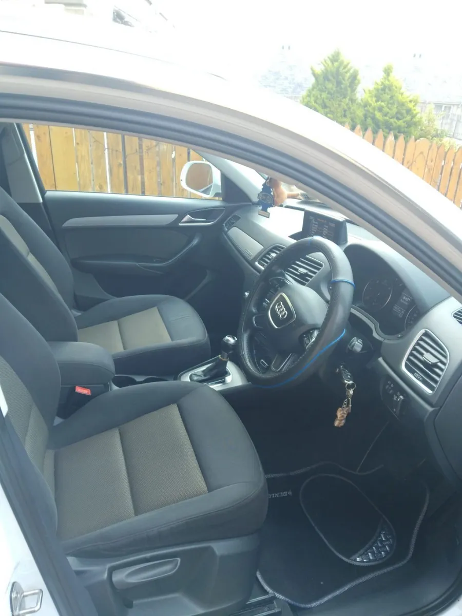 Audi Q3 2015 - Image 1