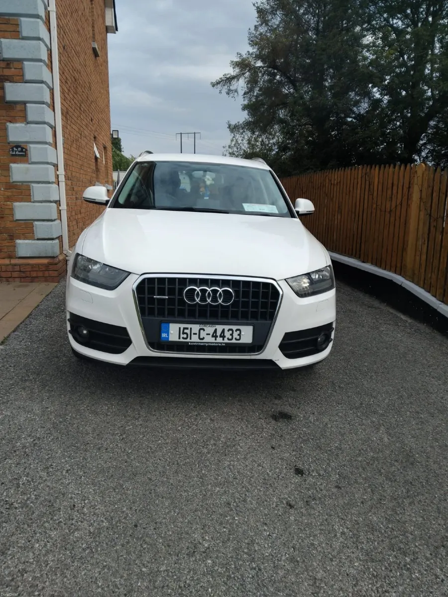 Audi Q3 2015 - Image 3