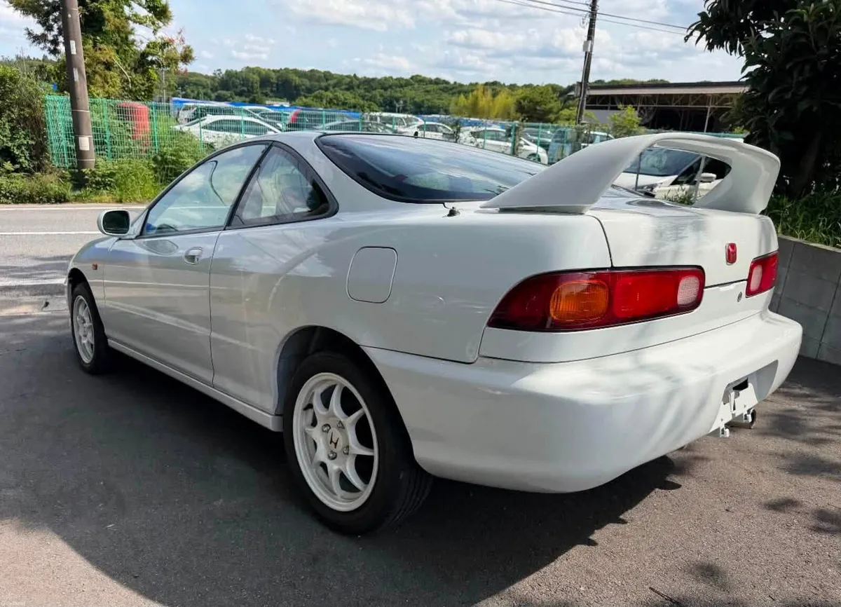 1996 Honda Integra DC2 SIR - Image 4