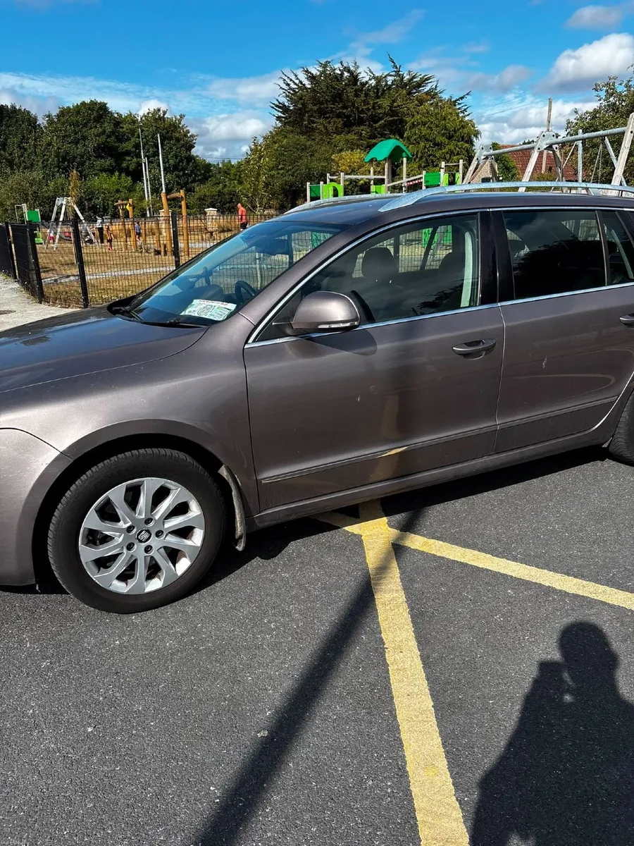 Skoda Superb 2012 - Image 1