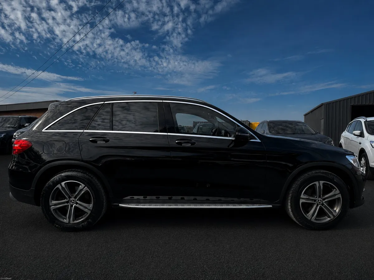 171 Mercedes-Benz GLC 220CDI AUTO low kms - Image 5