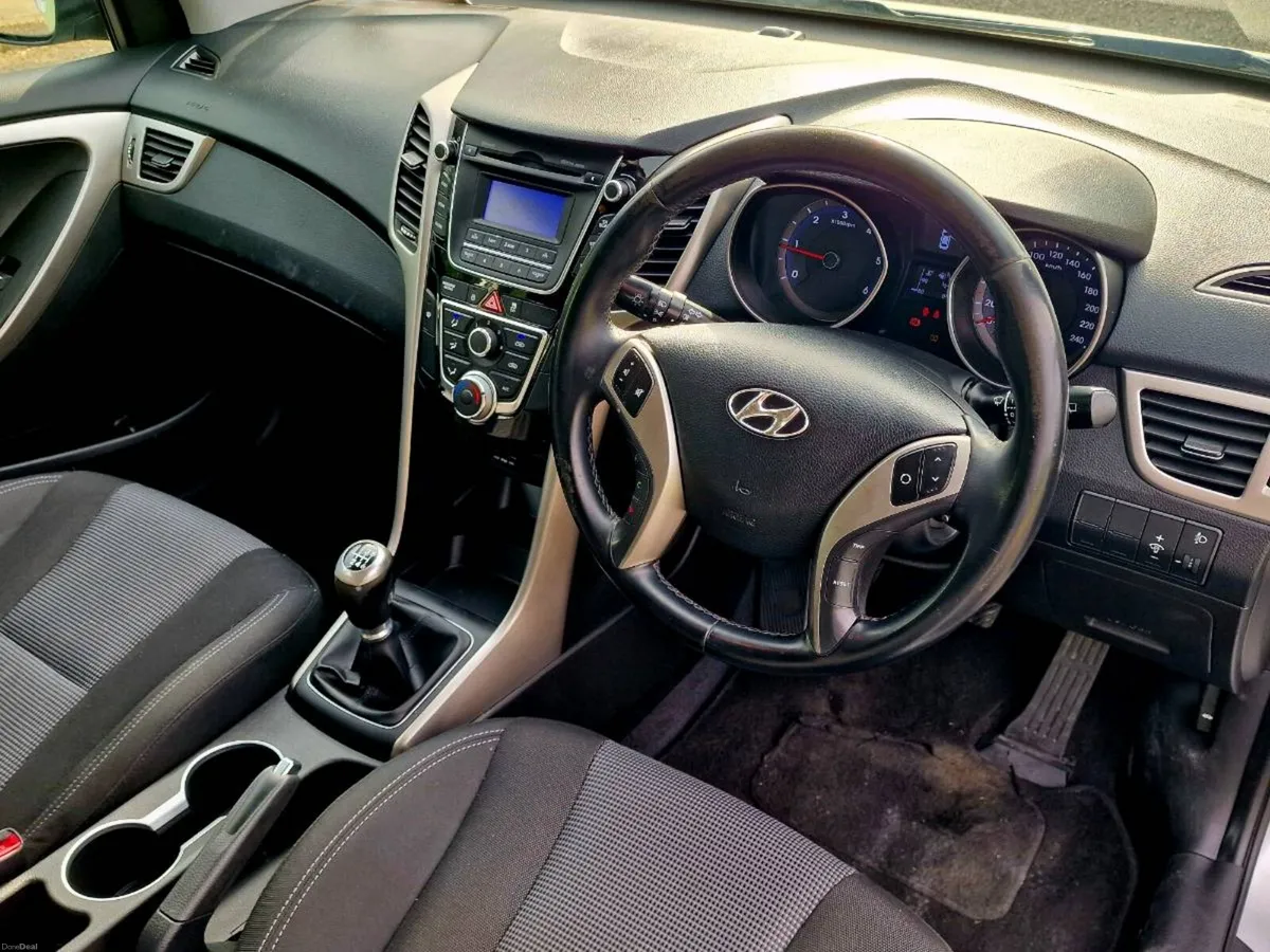 HYUNDAI i30 ESTATE 2015 NEW NCT - Image 5