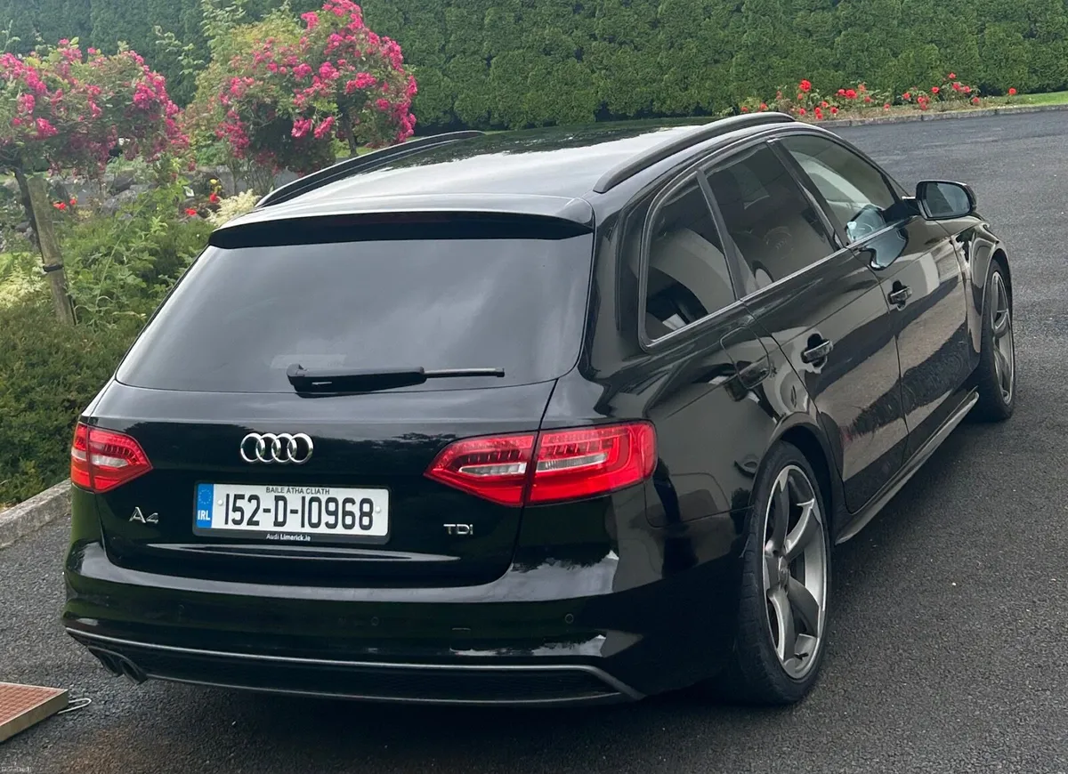 Audi A4 2015 - Image 2
