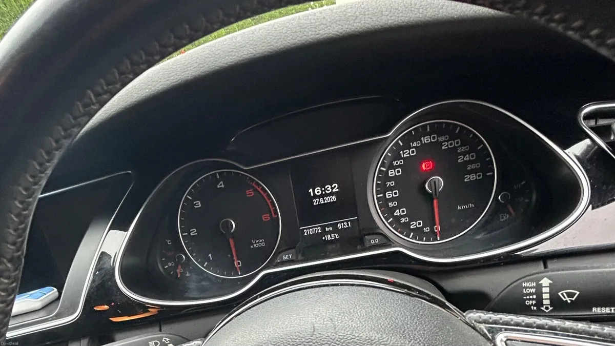 Audi A4 2015 - Image 3