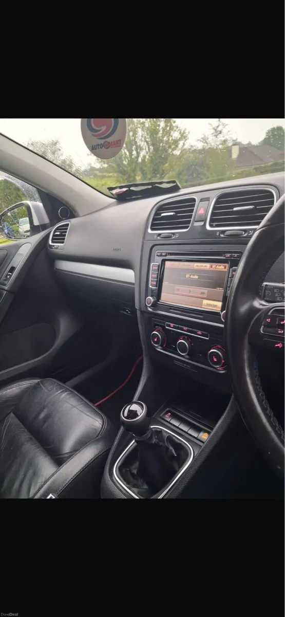Volkswagen Golf - Image 4
