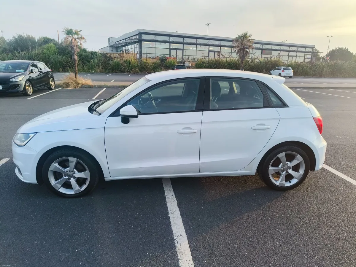 Audi A1 2015 - Image 6
