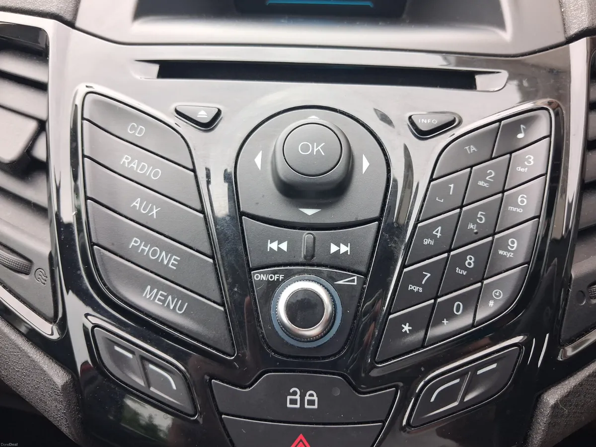 142 Ford Fiesta 1.2 Zetec Only 67000miles... - Image 3