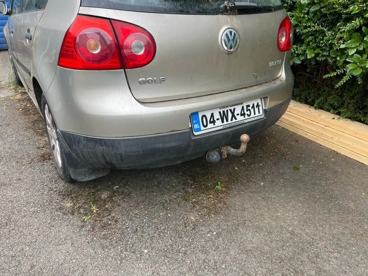 2004 Volkswagen Golf - Image 3