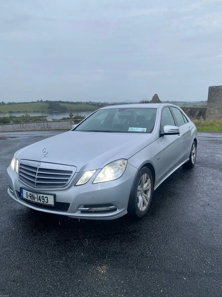 Mercedes Benz - Image 4