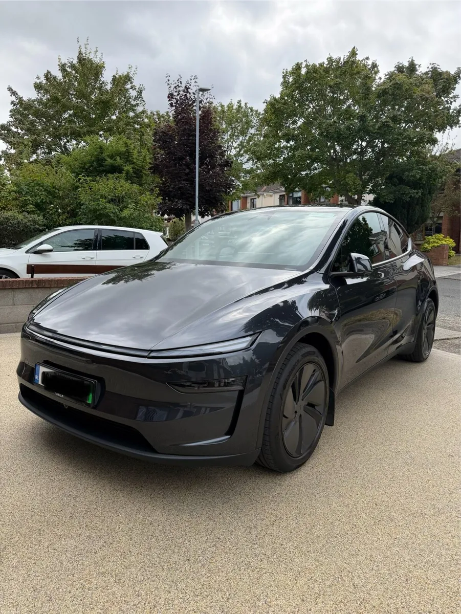 Tesla Model Y Premium Long Range - Image 1
