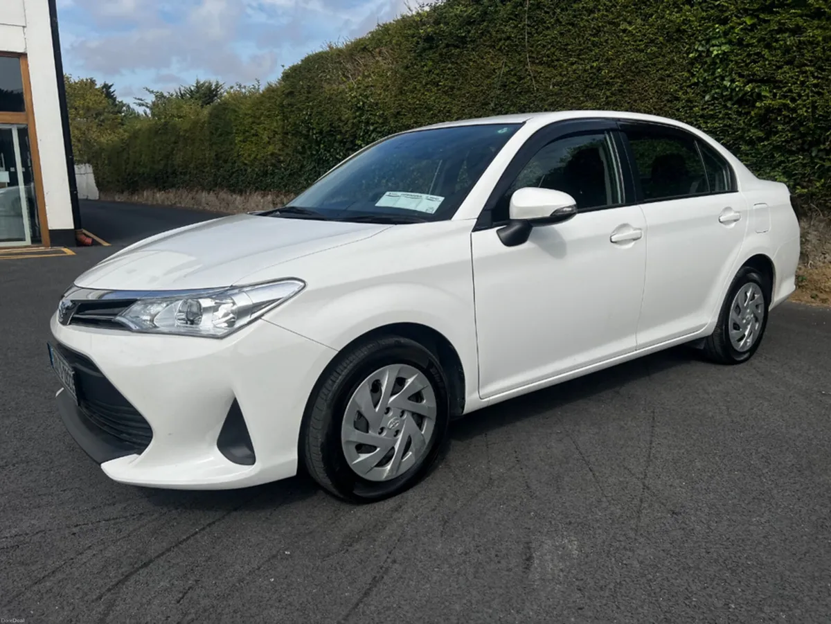 Toyota Corolla AXIO DAA-NKE165 4DR AUTO - Image 5