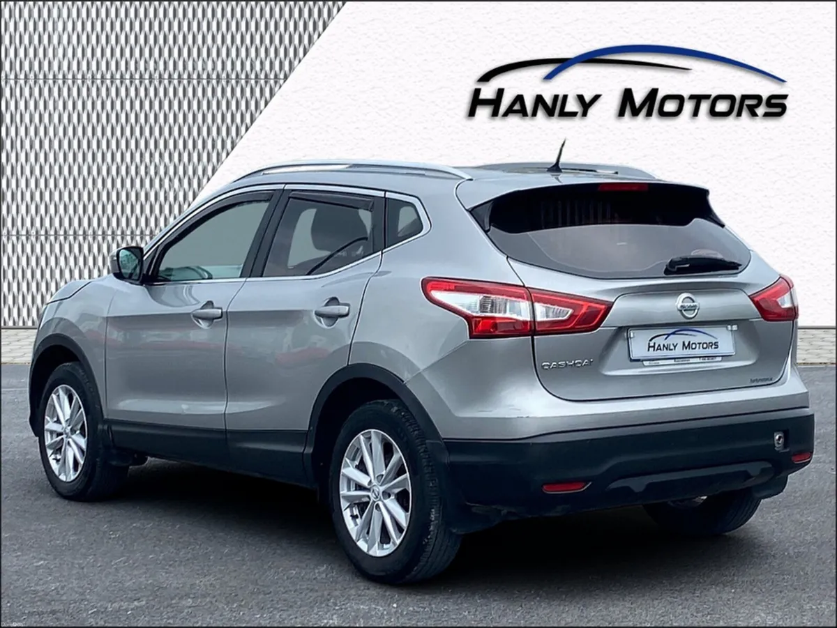 Nissan Qashqai 1.6 DSL SV MY16 E6 4DR - Image 6