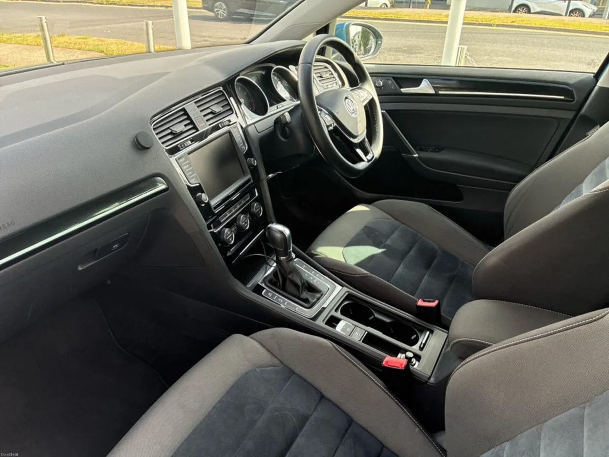 Volkswagen Golf DBA-AUCHP 5DR AUTO - Image 2