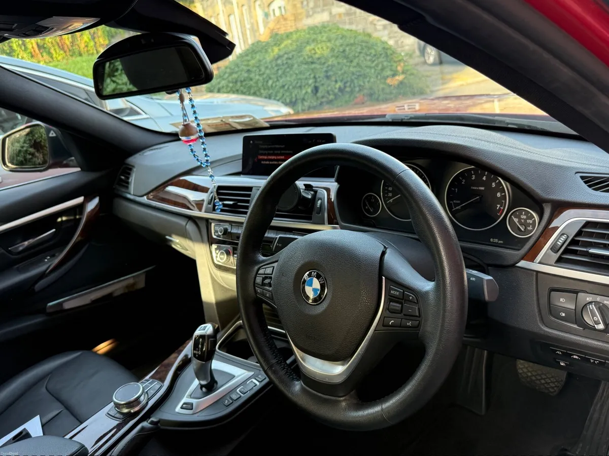 BMW 3-Series 2017 - Image 5