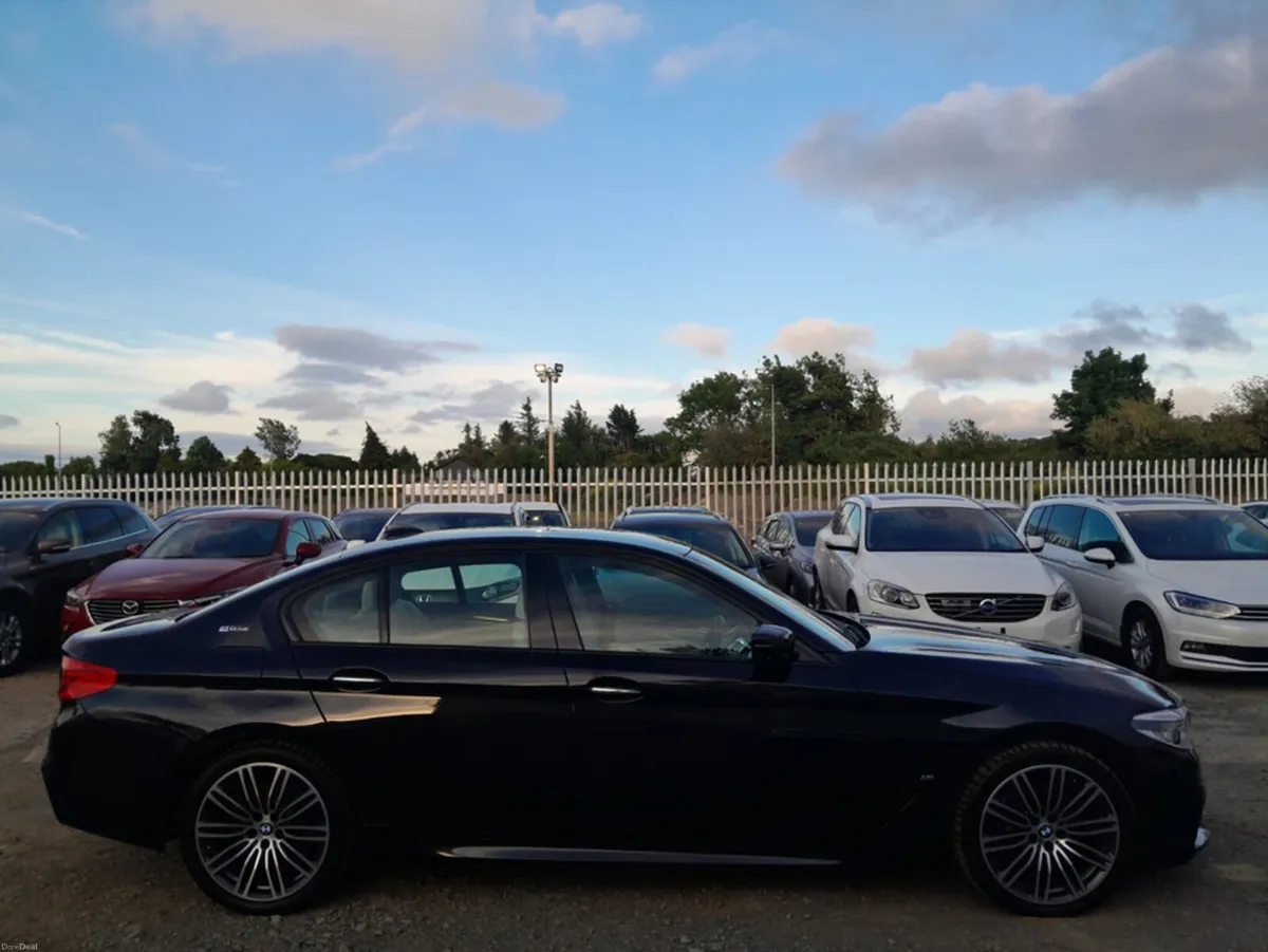 BMW 5-Series 530e M-Sport iPerformance plug-in hyb - Image 6