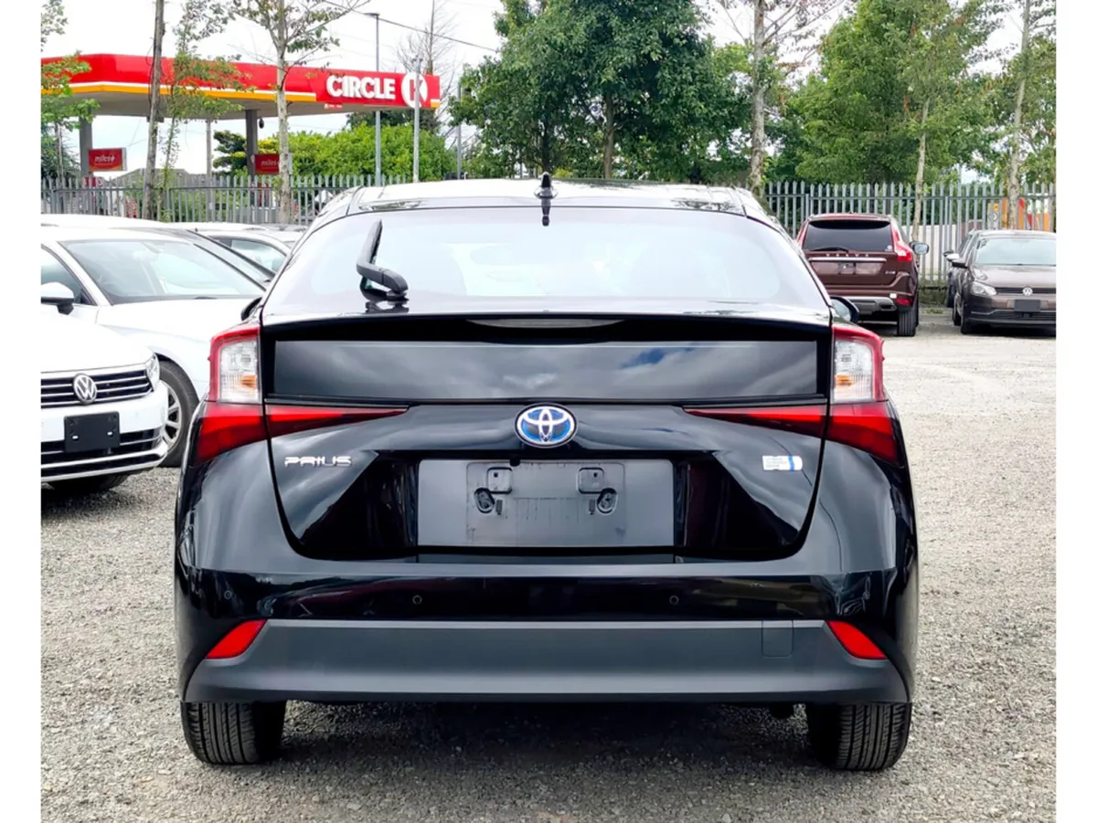 Toyota Prius 1.8L Petrol Hybrid Automatic (3937) - Image 5