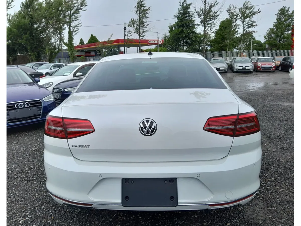 Volkswagen Passat 2.0L Diesel Automatic 4D TDI HIG - Image 5