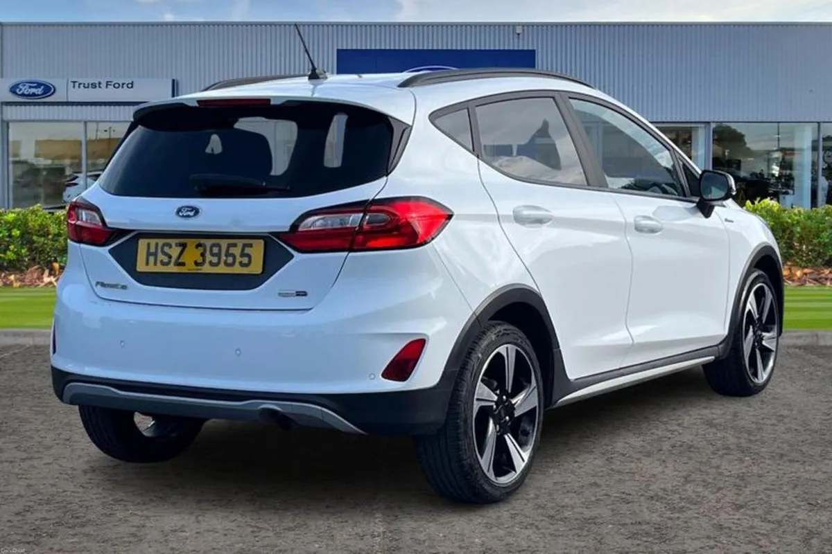 Ford Fiesta 1.0 EcoBoost Hybrid mHEV 125 Active 5d - Image 4