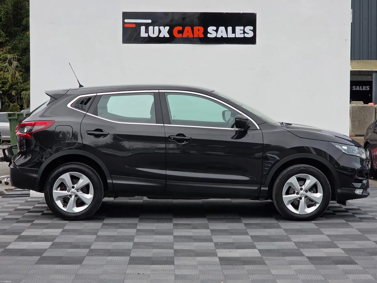 2017 Nissan Qashqai 1.2 DIG-T ACENTA // NEW NCT - Image 2