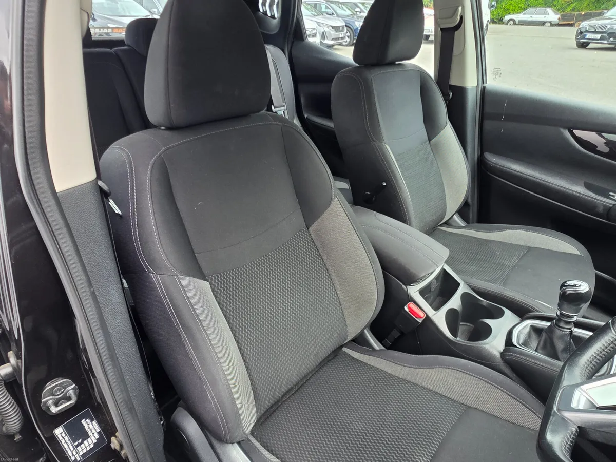 2017 Nissan Qashqai 1.2 DIG-T ACENTA // NEW NCT - Image 4