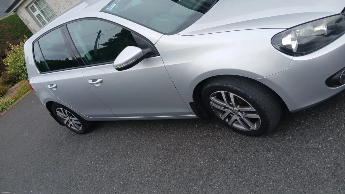 Volkswagon - Image 4