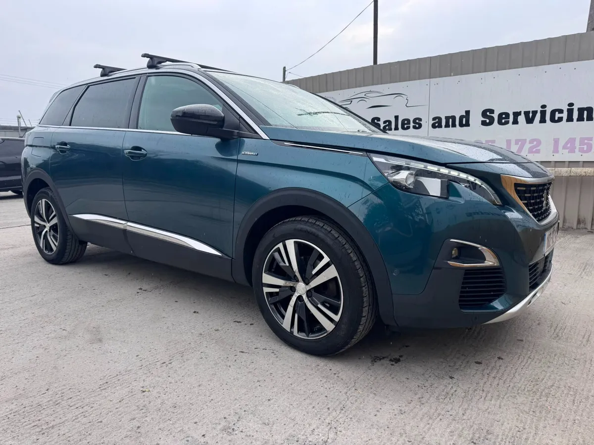 182 Peugeot 5008 1.2 130bhp GT Line Pan roof - Image 6