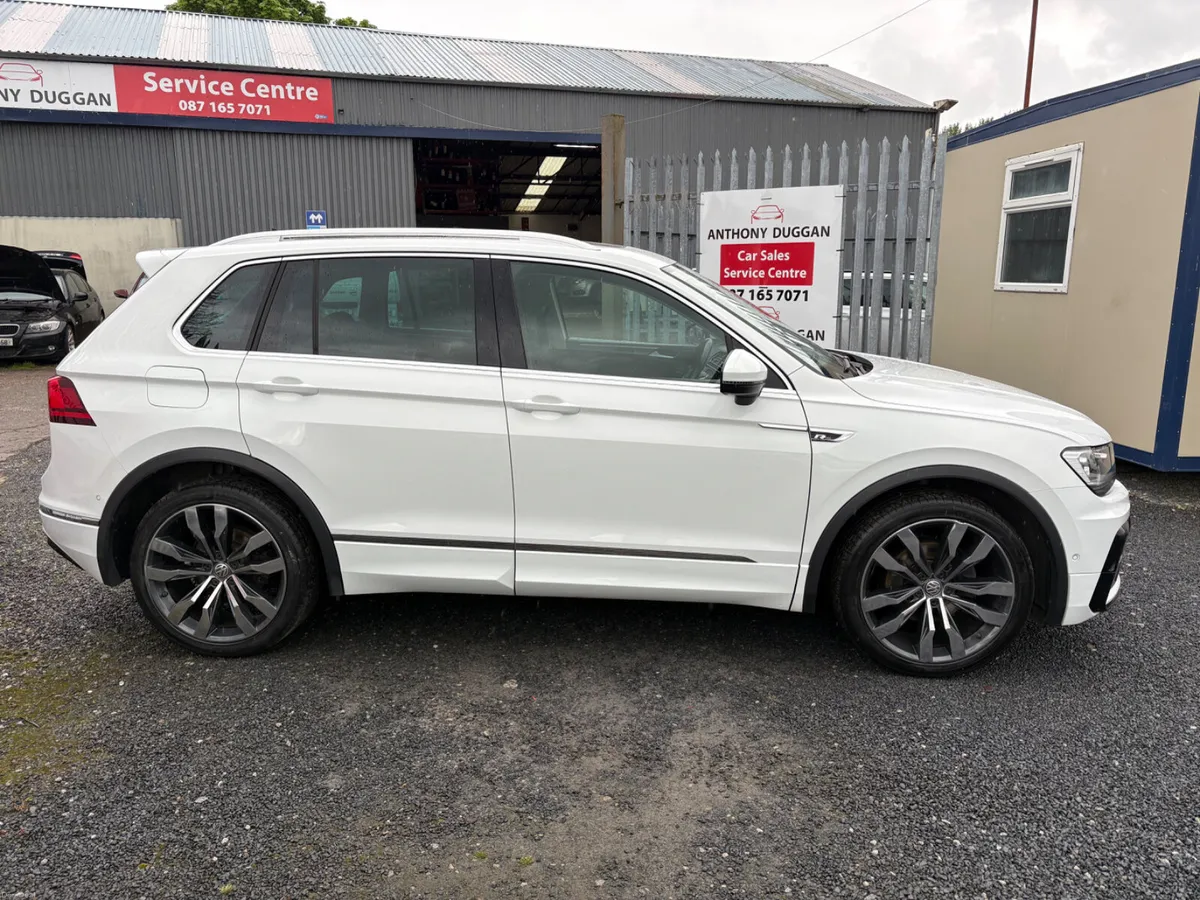 172 Volkswagen Tiguan R line - Image 2