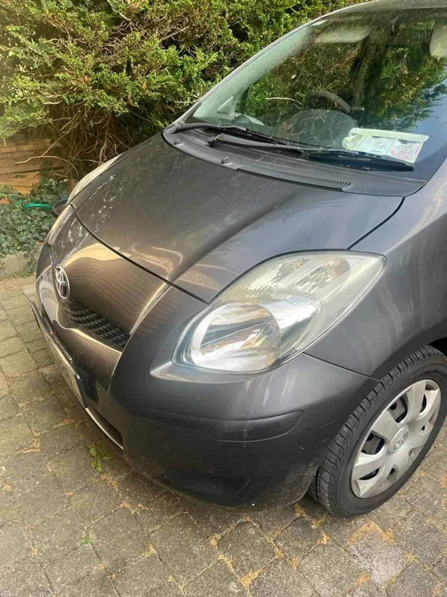 2010 Toyota Yaris - Image 4