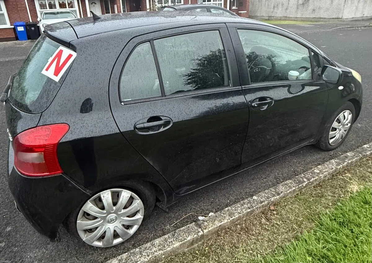Toyota Yaris 2006 - Image 5
