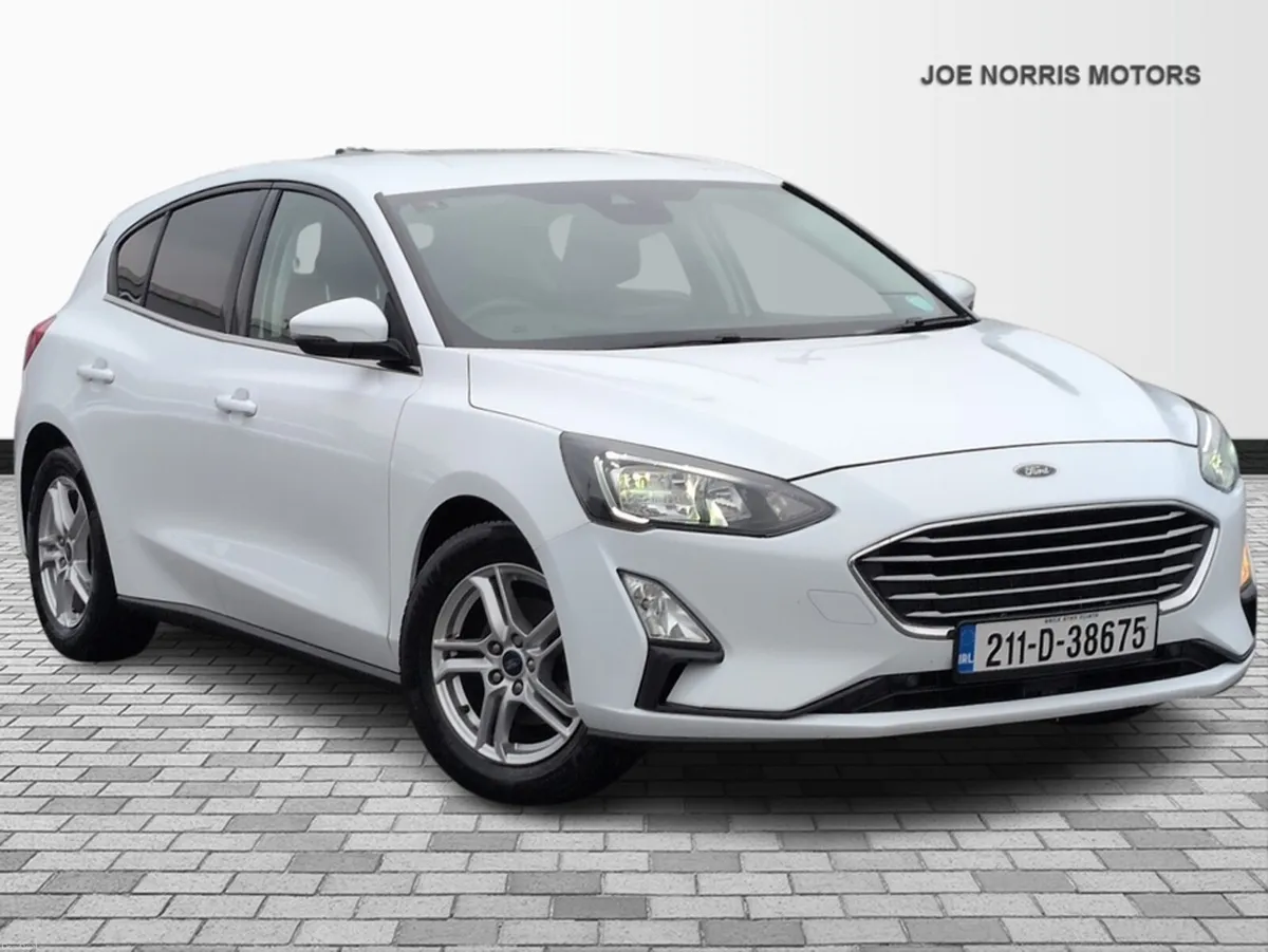 Ford Focus 1.5 TDCI ZETEC 5DR AUTO - Image 1