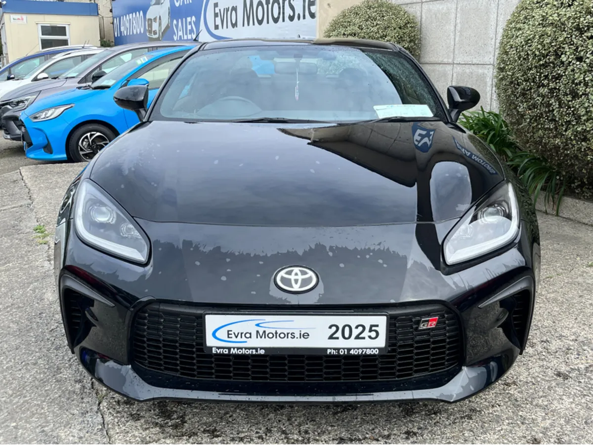 Toyota GR86 RC 2.4 PETROL MANUAL **PRICE EXCLUDES - Image 2