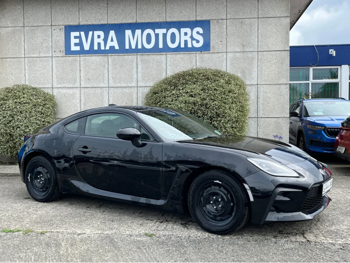 Toyota GR86 RC 2.4 PETROL MANUAL **PRICE EXCLUDES - Image 3