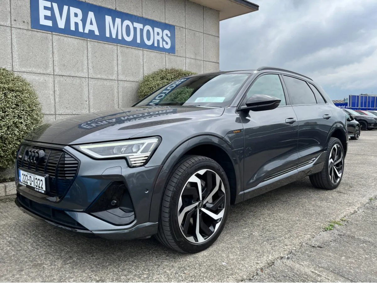Audi e-tron 55 S-LINE ELECTRIC //LOW MILES//FULL L - Image 5