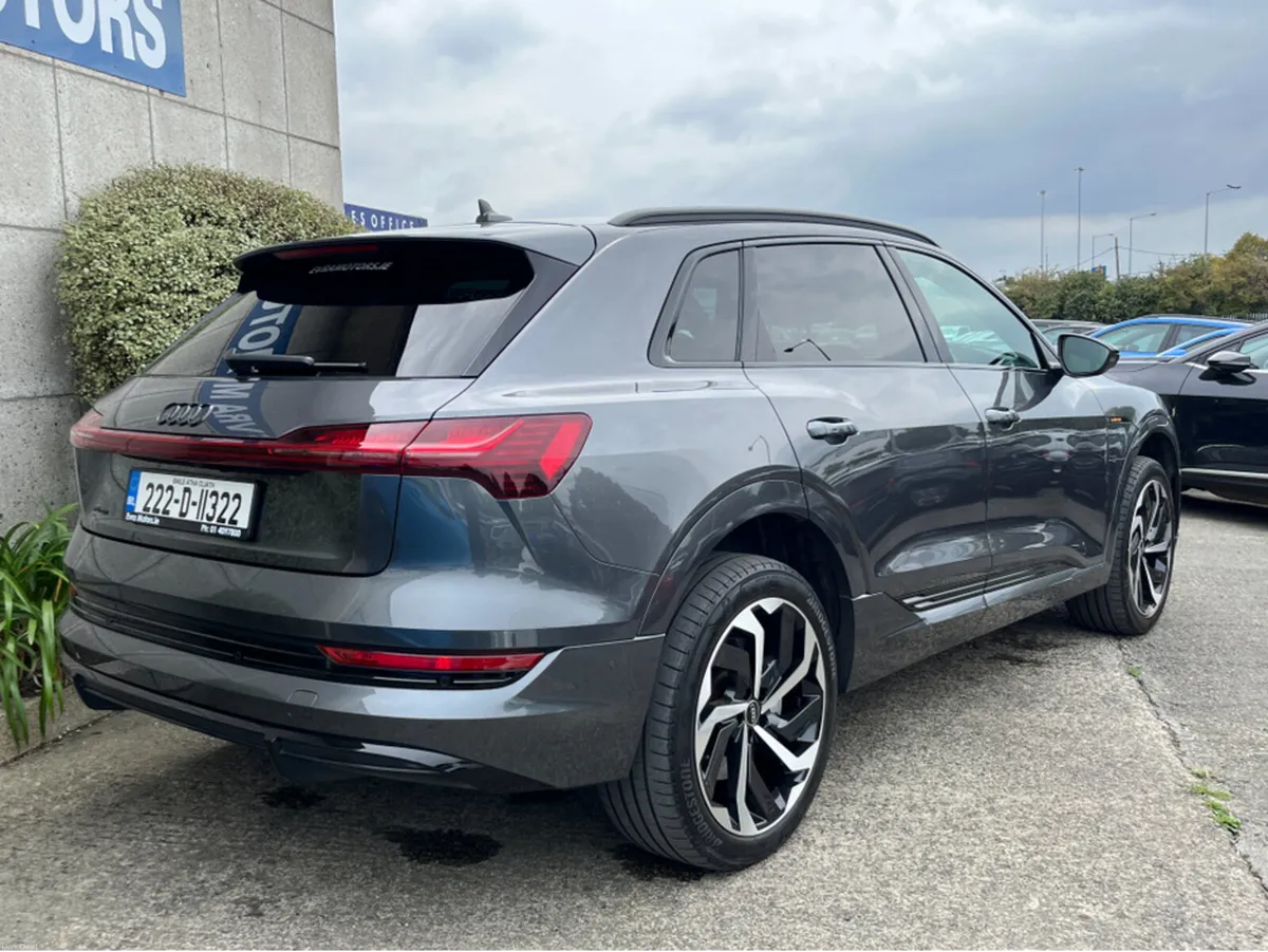 Audi e-tron 55 S-LINE ELECTRIC //LOW MILES//FULL L - Image 4
