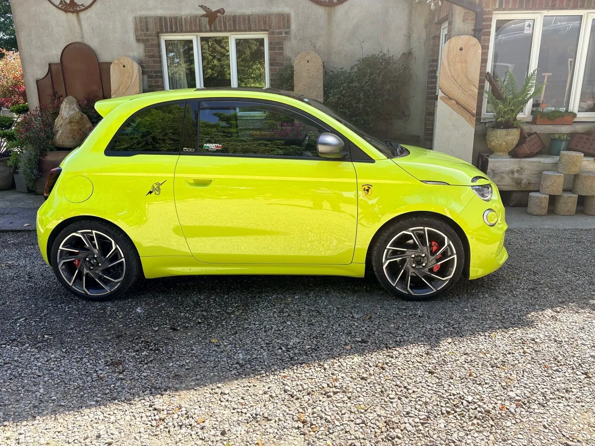 Abarth 500e - Image 5