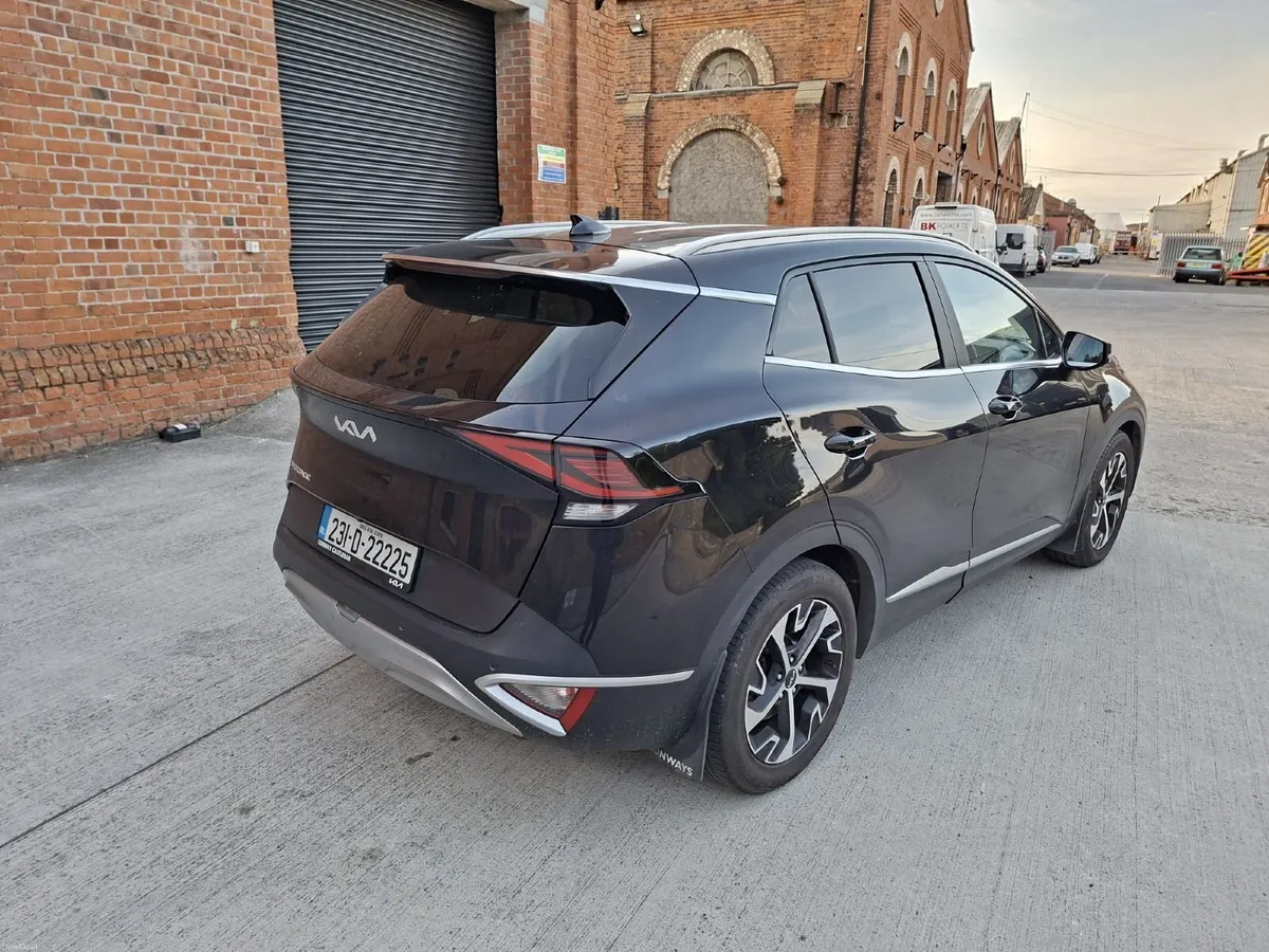 Kia Sportage 2023 - Image 3