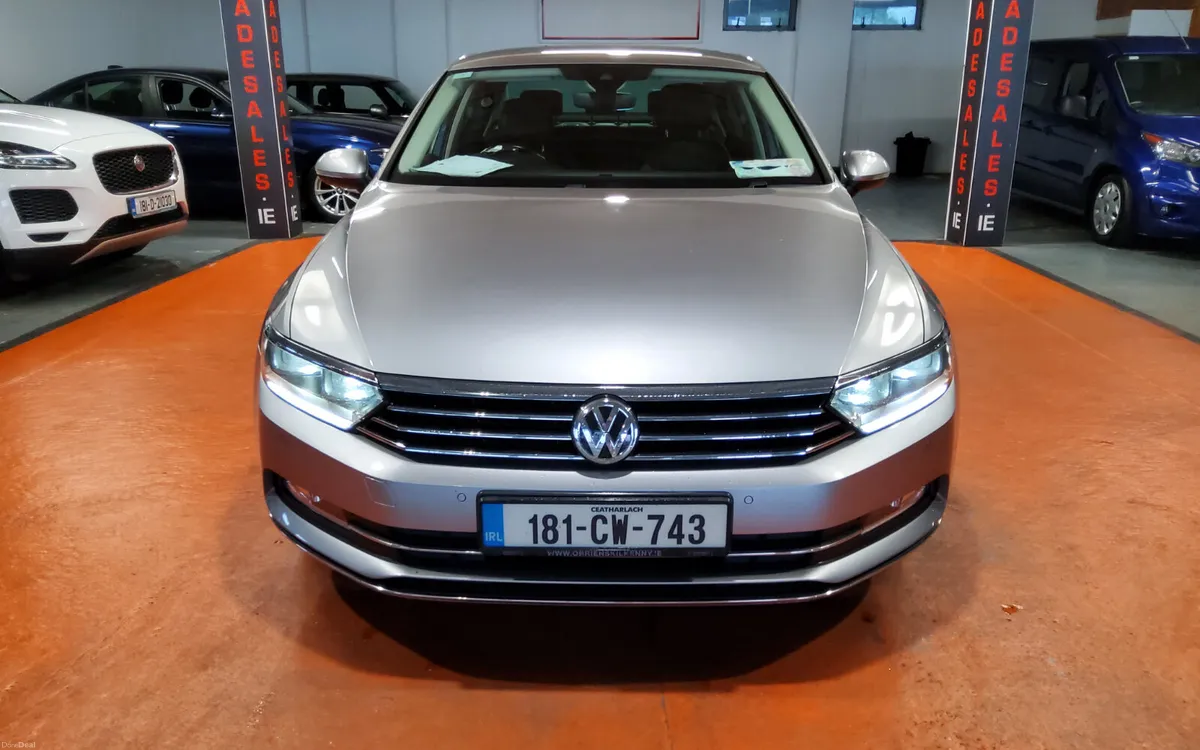 Volkswagen Passat 2018 - Image 2