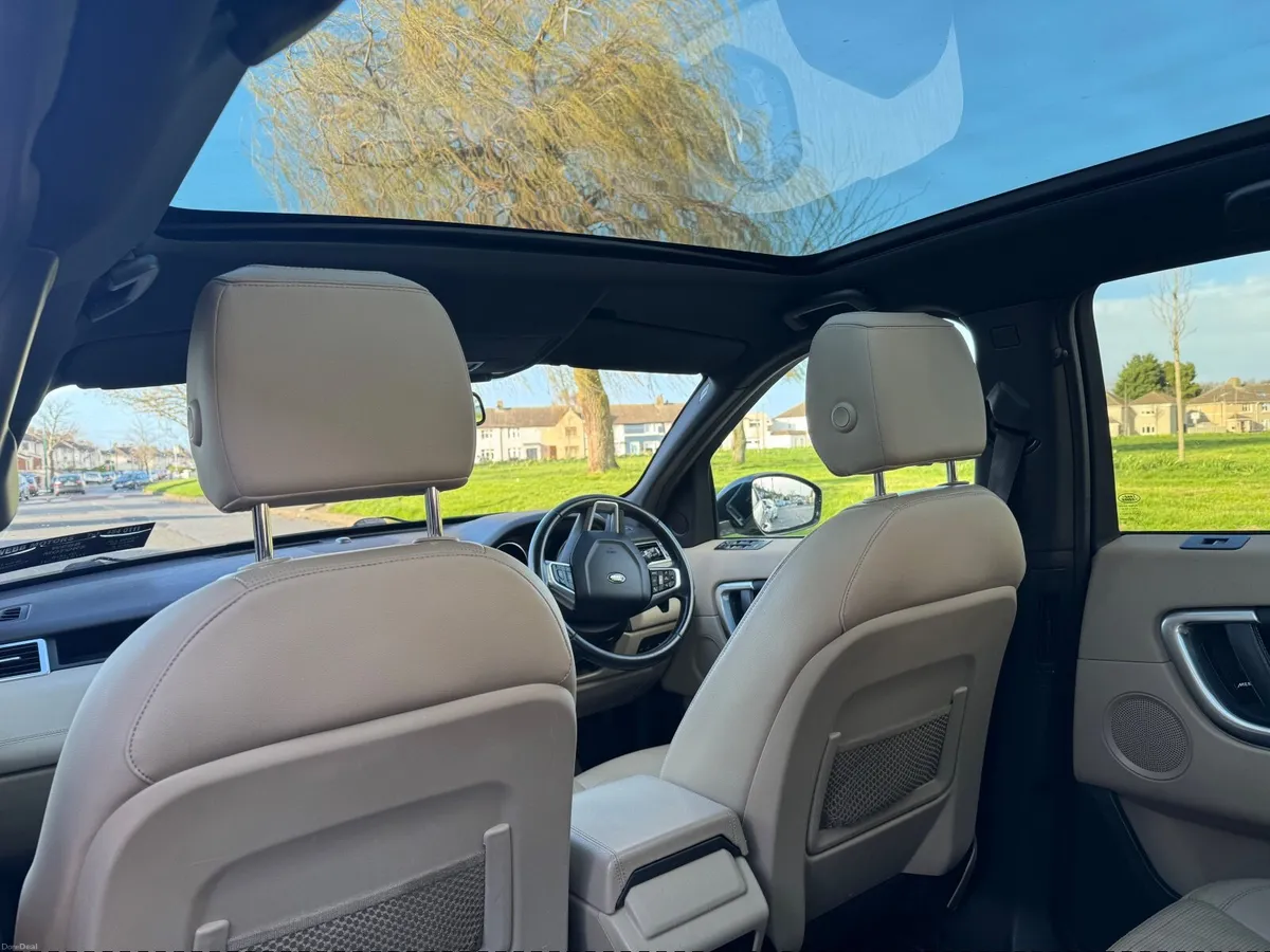 2017(171)Land Rover Discovery Sport 4WD AUT 7 SEAT - Image 4
