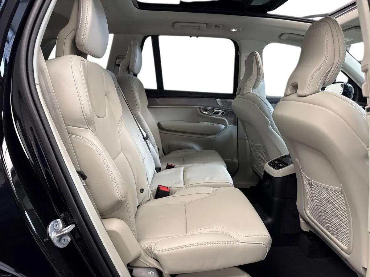 Volvo XC90 T8 ULTRA DARK *5 YEAR WARRANTY* € PER W - Image 6