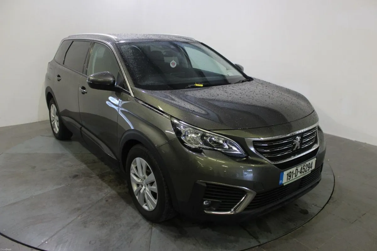 Peugeot 5008 1.5 BlueHDi 130bhp Active 7 Seats - T - Image 1