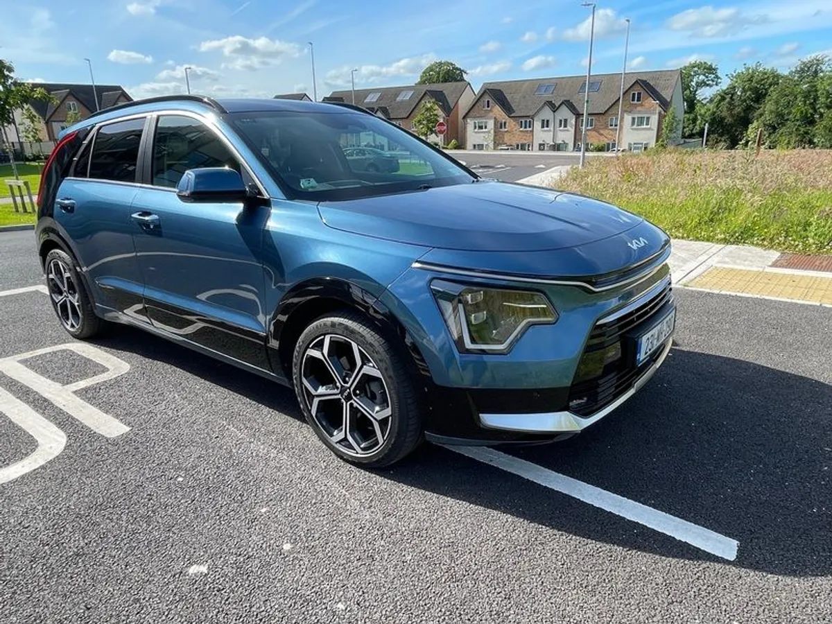 2023 Kia Niro - Image 1