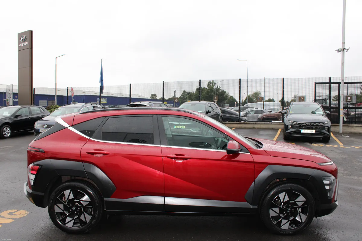 Hyundai KONA 2023 - Image 6