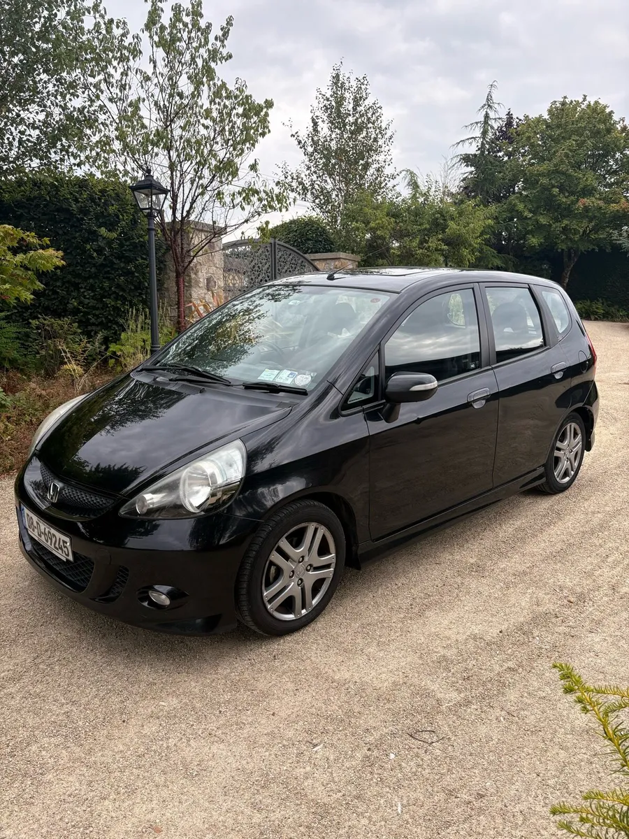 Honda Jazz 1.4 — 08-D-69245 - Image 1